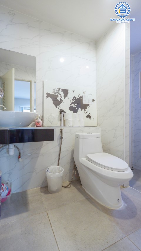 *****บ้านแฝดมือสองย่านนนทบุรี ม.ซื่อตรง รัตนาธิเบศร์ เนื้อที่ 36 ตร.ว. ฟังก์ชัน 3 ห้องนอน 3 ห้องน้ำ 1 ที่จอด แถมฟรี! 4 เครื่องปรับอากาศ 1 เครื่องทำน้ำอุ่น 1 เครื่องดูดควัน บนทำเลยอดเยี่ยม เพียง 3 นาทีถึงรถไฟฟ้าสาสยสีม่วง "สถานีไทรม้า" ใกล้เซ็นทรัล รัตนาธิเบศร์ และทางด่วน "งามวงศ์วาน"